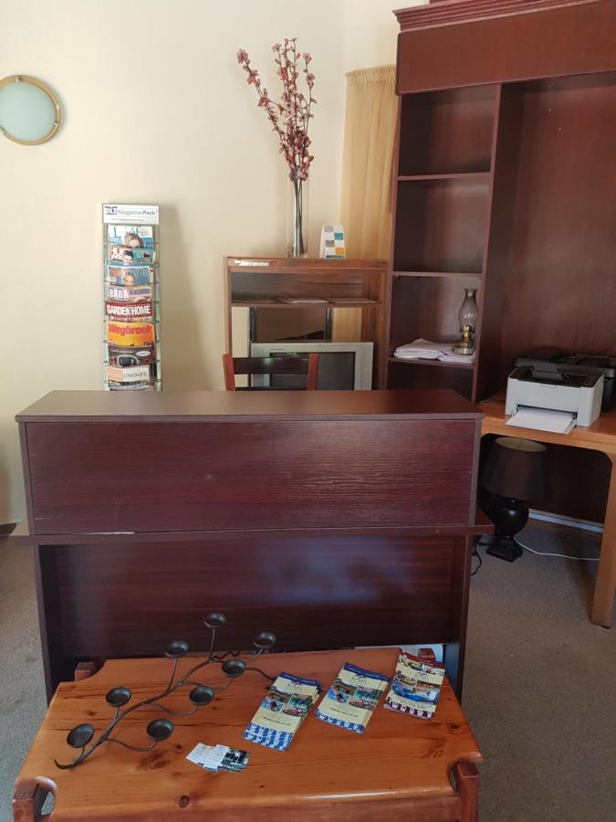 Echo Garden Guesthouse Рустенбург Екстер'єр фото