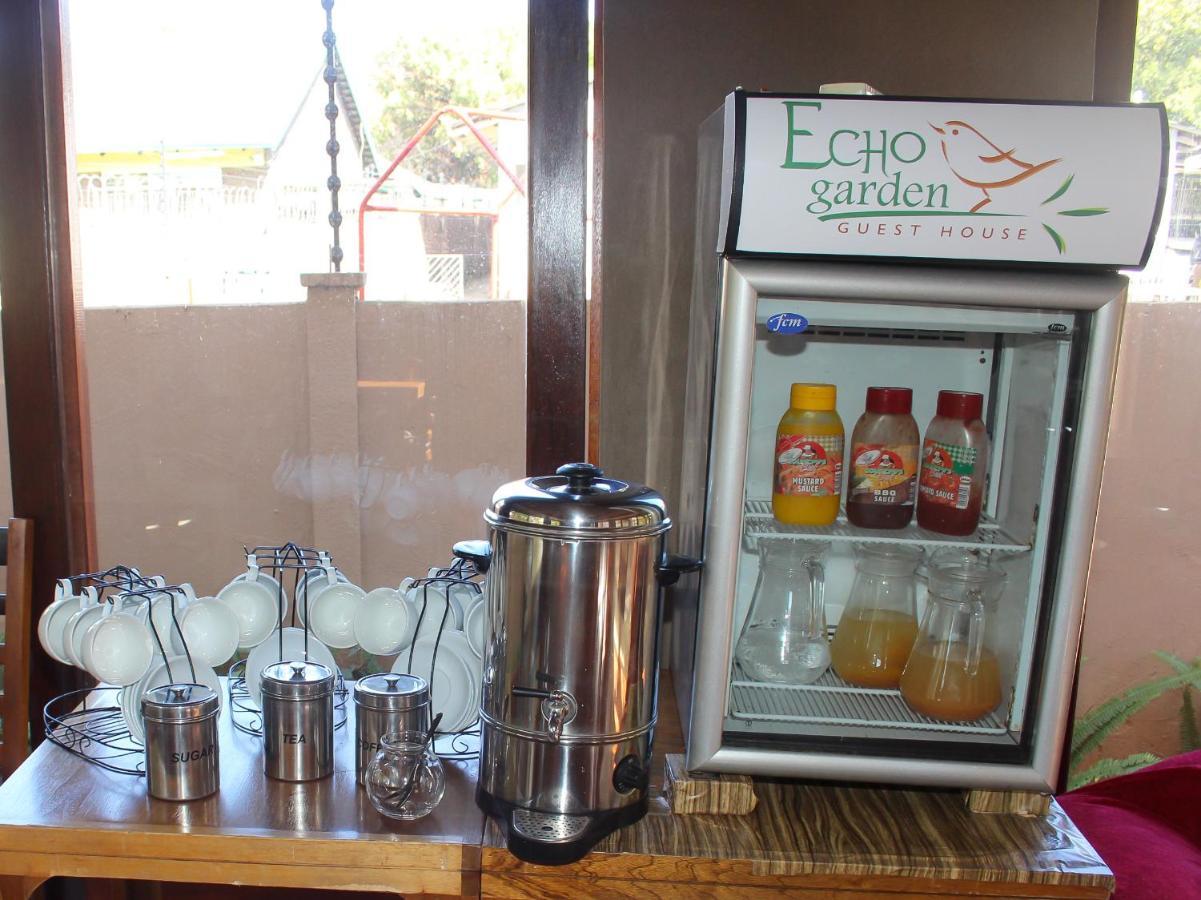 Echo Garden Guesthouse Рустенбург Екстер'єр фото