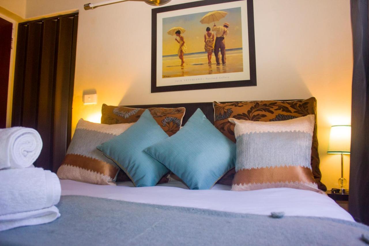 Echo Garden Guesthouse Рустенбург Екстер'єр фото